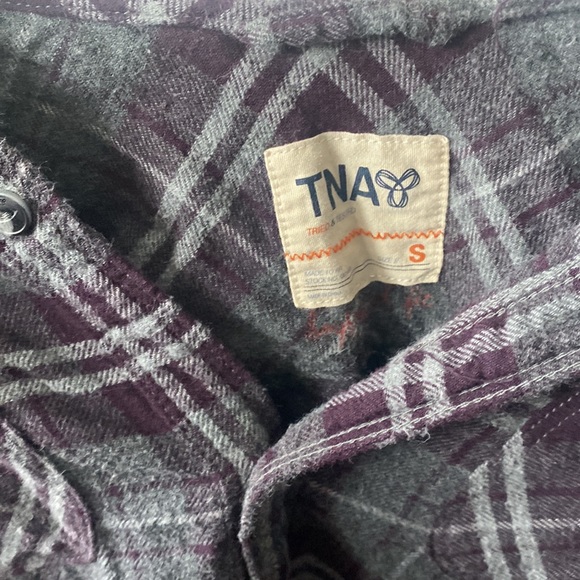 Tna plaid - Picture 3 of 3